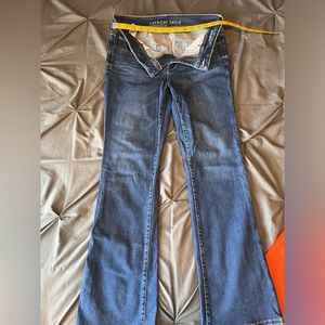 American Eagle kickboot Jeans